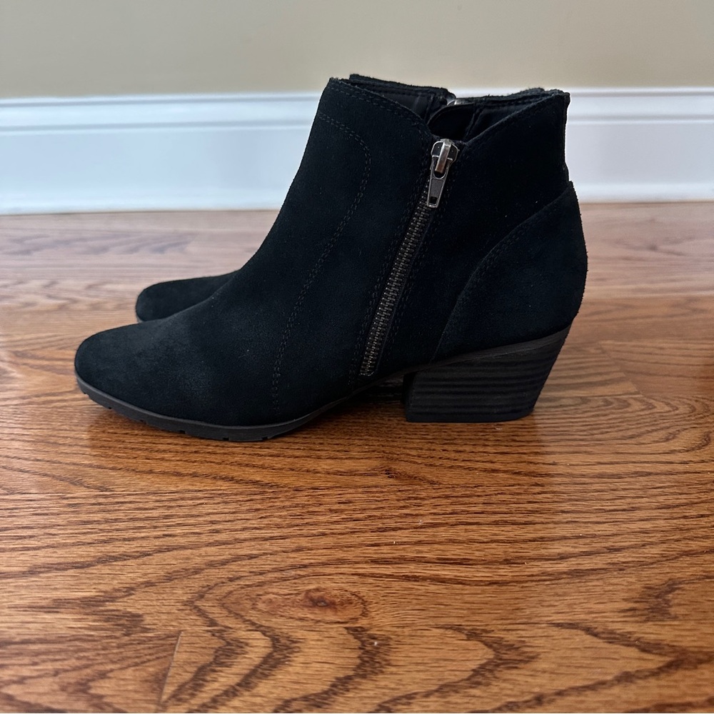 Blondo Vivian Waterproof Black Suede Ankle Boots, Sz 8.5 M Preowned good cond.
